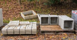 ボックスカルバートの納期を解説｜製造から搬入までの流れと短縮のポイントのアイキャッチ画像です。