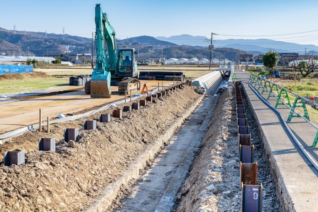 水路工事における生コン養生期間｜標準日数と施工のポイント